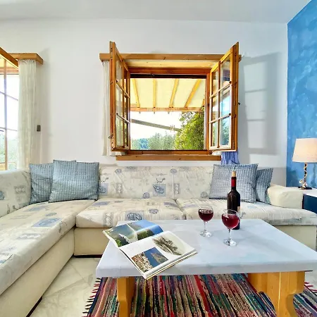 Dreaming Trees Maisonette فيلة باراليا ساني